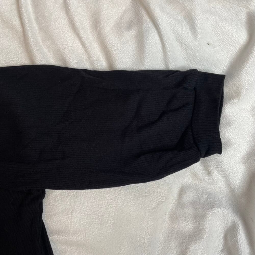 WHO WEAR WHAT‎ WHEN WHERE Black Ribbed Mock Neck 3/4 Sleeve Blouse Top XS - Picture 3 of 3